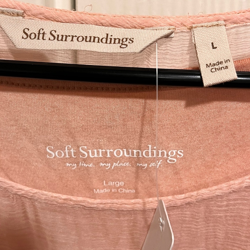 Soft Surroundings Coral Floral Embroidered Blouse Large BNWT - Picture 3 of 7
